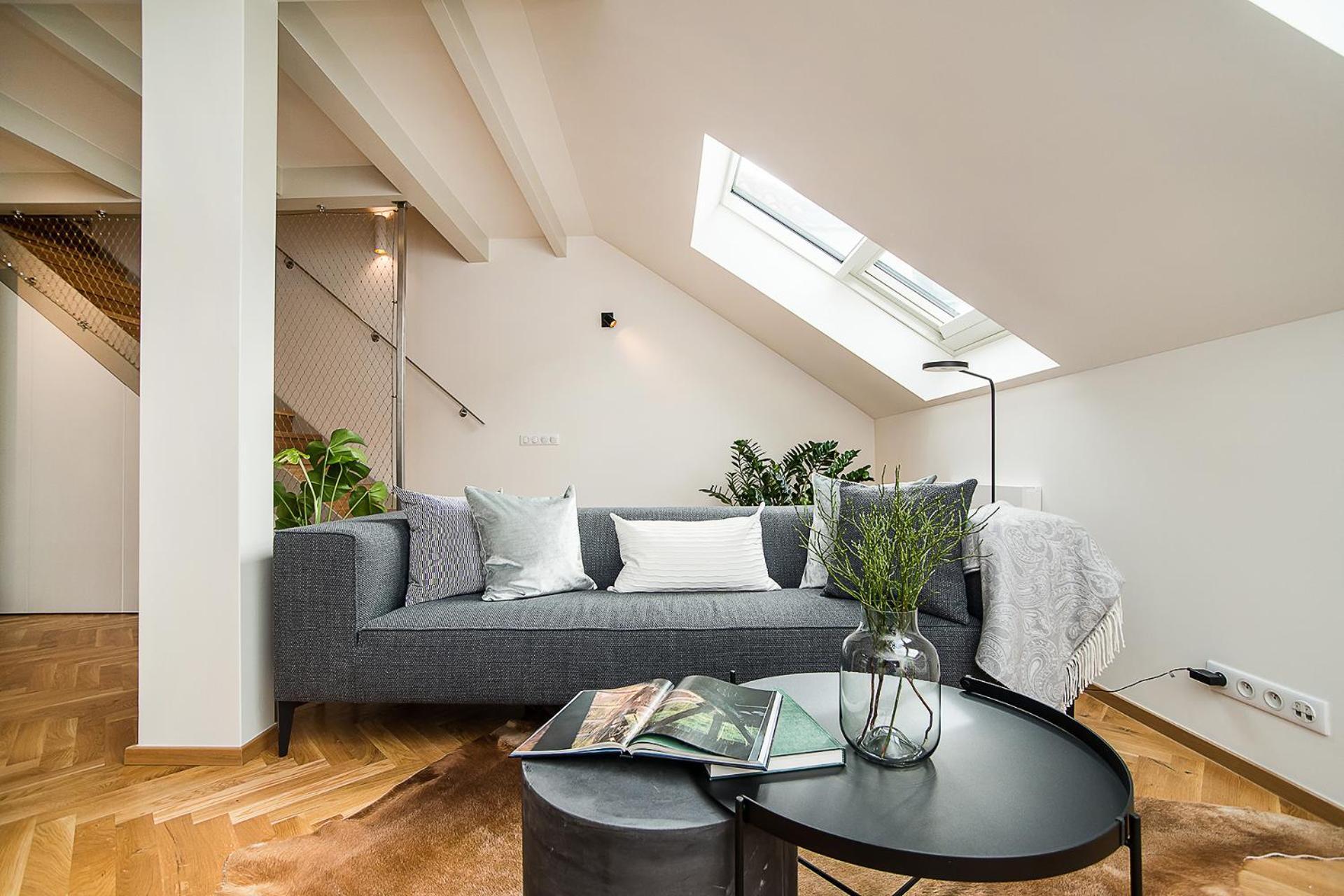 Large And Modern Apartment In The Heart Of Praag Buitenkant foto