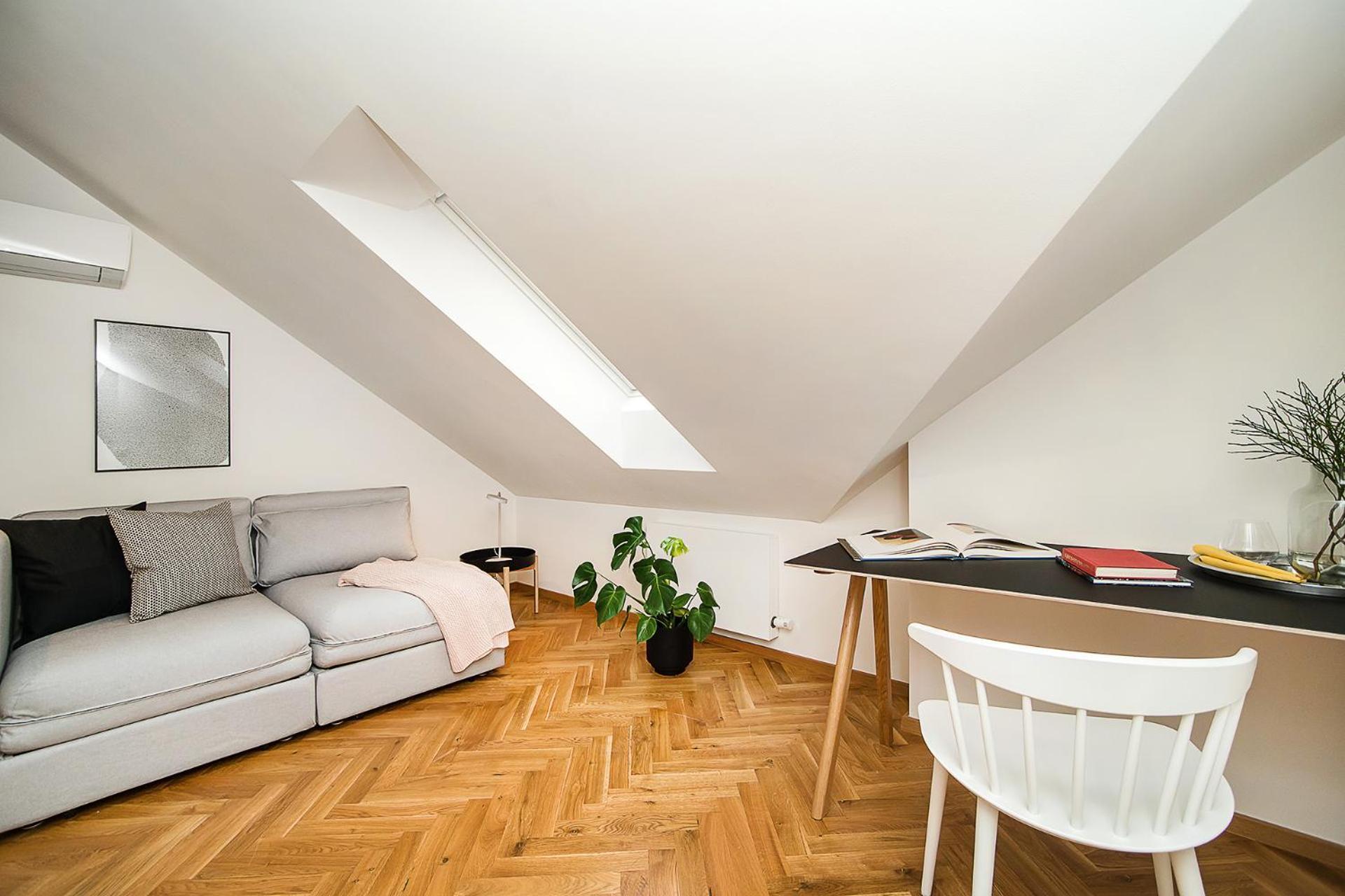Large And Modern Apartment In The Heart Of Praag Buitenkant foto